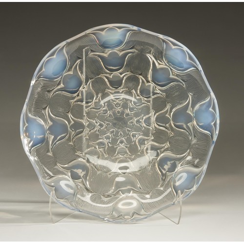 453 - A LALIQUE CLEAR AND FROSTED 'CAMPANULES' COUPE PLATE, 1930s