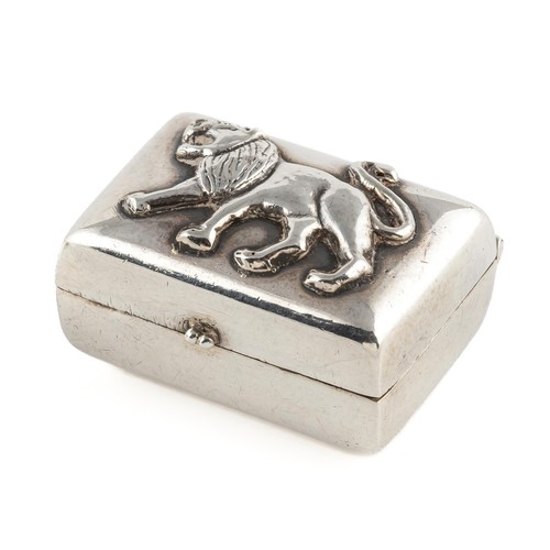 175 - SMALL SILVER SNUFF BOX