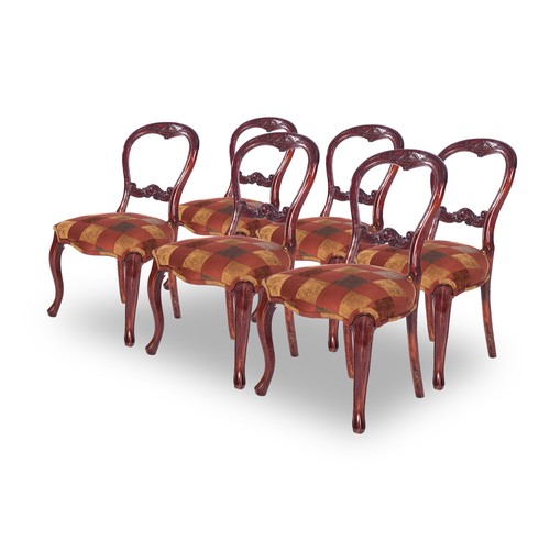 799 - A SET OF SIX VICTORIAN WALNUT CHAIRS