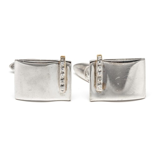 1042 - A PAIR OF DIAMOND CUFFLINKS, CIRCA 1990