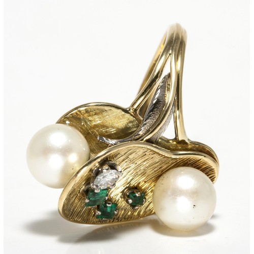 1054 - A PEARL, DIAMOND AND EMERALD DRESS RING, CIRCA 1980