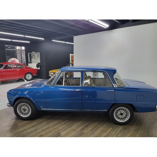 350 - ALFA ROMEO GIULIA 1972 RHD