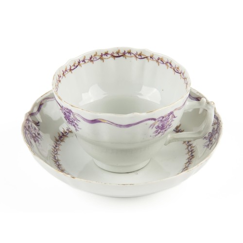 191 - A CHINESE EXPORT TEA CUP AND SAUCER, POSSIBLY 18TH CENTURY