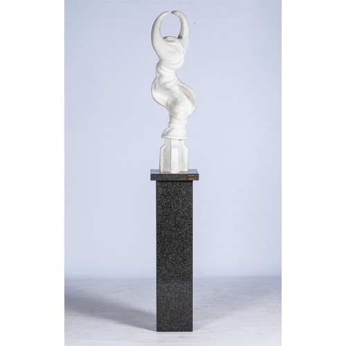 255 - A MARBLE STATUE OF AN ABSTRACT HORNED FIGURE