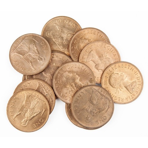 608 - A COLLECTION OF ONE PENNY COPPER COINS