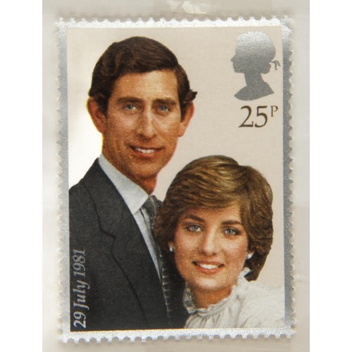 618 - A LADY DI AND PRINCE CHARLES STAMP