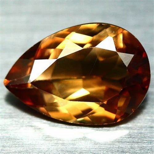 567 - AN UNMOUNTED SMOKY QUARTZ 9,32 CARATS