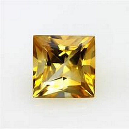 575 - A PRINCESS CUT TOPAZ