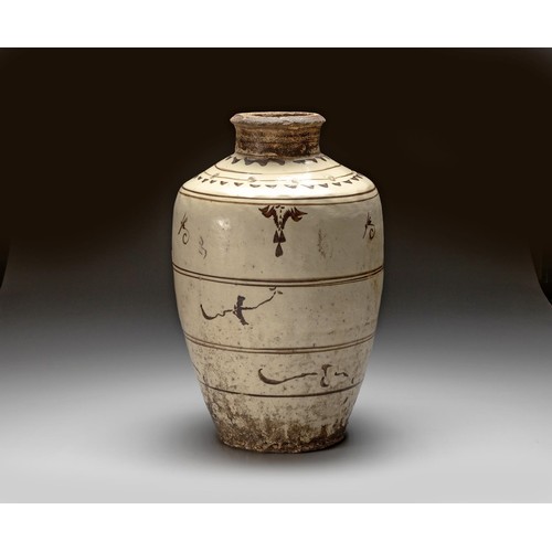 1101 - A CHINESE STONEWARE CIZHOU WINE VESSEL, QING DYNASTY, 1644 - 1912