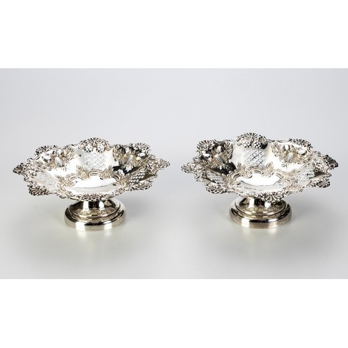 872 - A PAIR OF VICTORIAN SILVER FRUIT STANDS, WILLIAM DEVENPORT, BIRMINGHAM, 1900