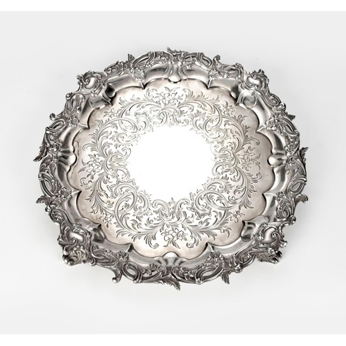 853 - A VICTORIAN SILVER SALVER, EDWARD, JOHN AND WILLIAM BARNARD, LONDON, 1850