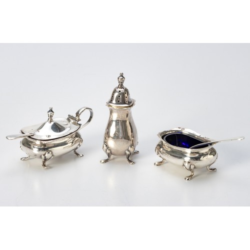 907 - A GEORGE V SILVER CONDIMENT SET, E S BARNSLEY AND CO, BIRMINGHAM, 1917