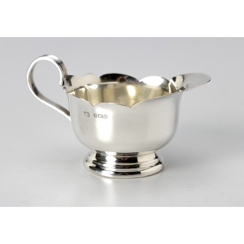 879 - AN EDWARD VII SILVER SAUCE BOAT, WILLIAM DEVENPORT, BIRMINGHAM, 1902