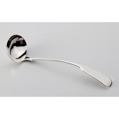 851 - A WILLIAM IV SILVER FIDDLE PATTERN SAUCE LADLE, RETTIE AND SON, EDINBURGH, 1837