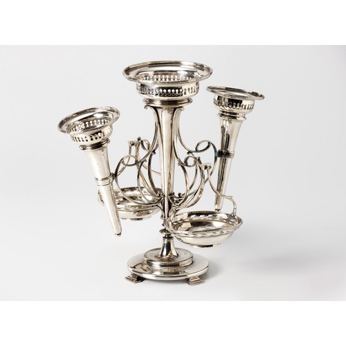 977 - AN ELECTROPLATE EPERGNE, LATE 19TH/EARLY 20TH CENTURY