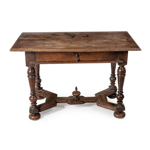 293 - A CONTINENTAL WALNUT SIDE TABLE