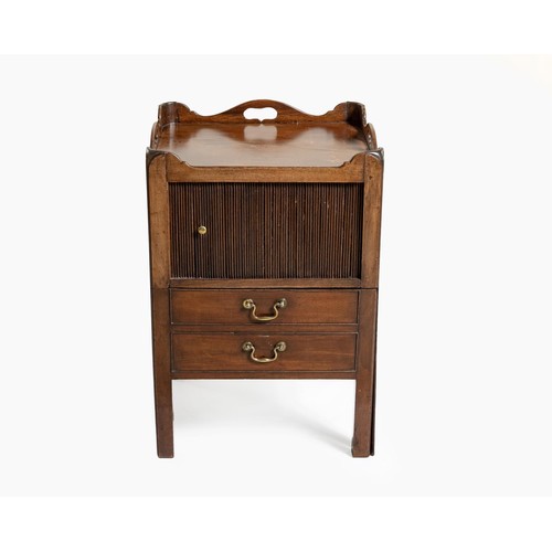 202 - A GEORGE III MAHOGANY NIGHTSTAND