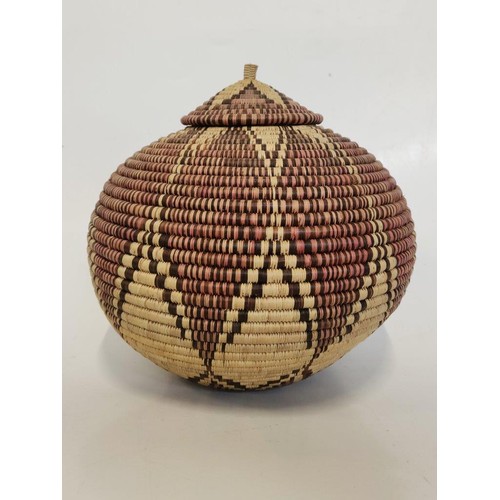 153 - AN  ILALA PALM BASKET, HLABISA DISTRICT, KWAZULU NATAL