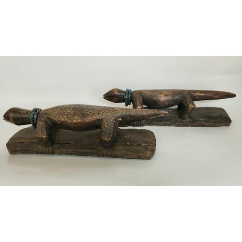 164 - A PAIR OF CARVED LIZARDS, LULUA PEOPLE, DEMOCRATIC REPUBLIC OF CONGO