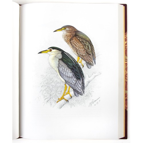 727 - THE BIRD PAINTINGS OF CLAUDE GIBNEY FINCH-DAVIES (Limited Collector’s Edition) by Claude Gibney Finc... 