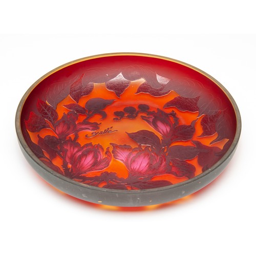 592 - A GALLE - STYLE CAMEO GLASS DISH