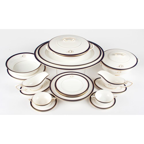 576 - A ROYAL WORCESTER L'ATALIER ART EDITIONS DINNER SERVICE. MODERN