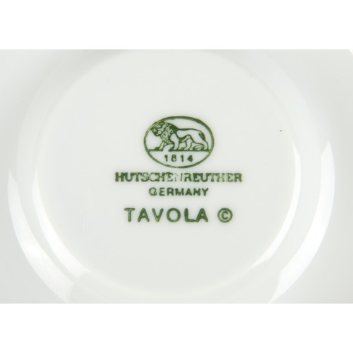 570 - A HUTSCHENREUTHER 'TAVOLA' PATTERN DINNER SERVICE