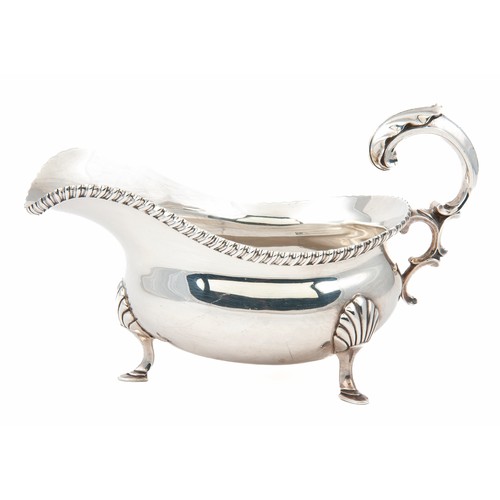 343 - A GEORGE V SILVER SAUCE BOAT, HARRISON BROTHERS, LONDON, 1914