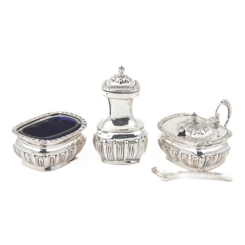 342 - A GEORGE V SILVER THREE PIECE CRUET SET, JONES & CROMPTON, BIRMINGHAM, 1912