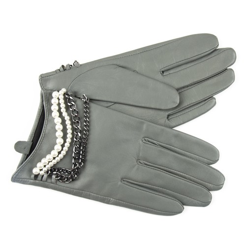 991 - A PAIR OF KARL LAGERFELD GLOVES