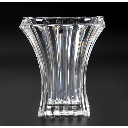 148 - A DA VINCI CRYSTAL VASE