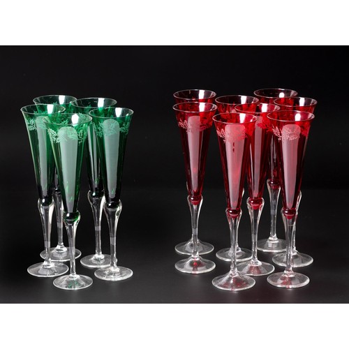 243 - AN ASSEMBLED COLLECTION OF CHRISTMAS GLASSWARE