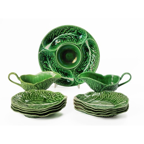 425 - A COLLECTION OF CABBAGE WARES