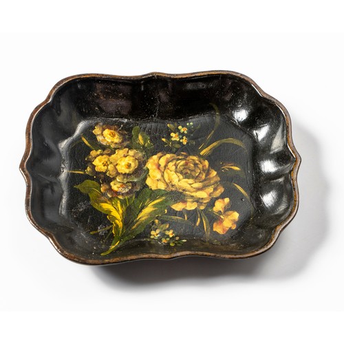 533 - A MINIATURE PAPIER MACHE TRAY