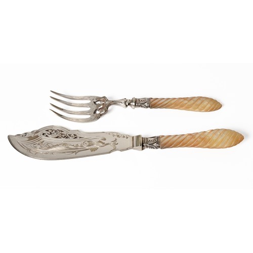 605 - A PAIR OF ELECTROPLATE AND MOTHER OF PEARL FISH SERVERS