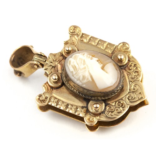 116 - A CAMEO PENDANT, LONDON, POSSIBLY 1900