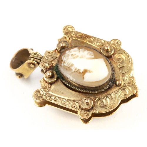 116 - A CAMEO PENDANT, LONDON, POSSIBLY 1900