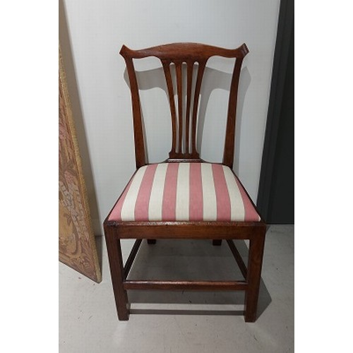 619 - A GEORGE III-STYLE MAHOGANY SIDE CHAIR