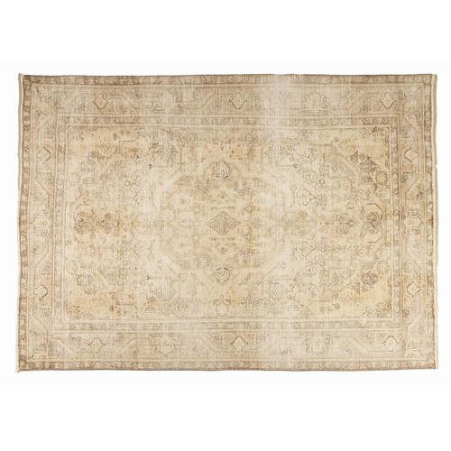 302 - A VINTAGE RUG 289 by 199cm