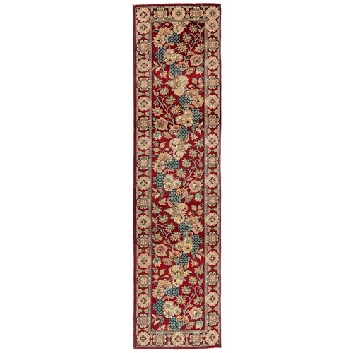 147 - A FINE SAROUCK RUNNER 306 by 77cm