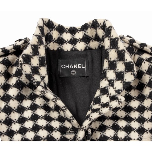 310 - A CHANEL HOUNDSTOOTH WAISTCOAT