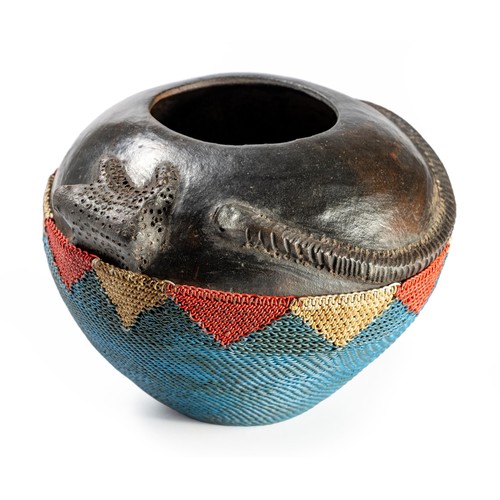 91 - A ZULU SANGOMA'S POT, NKANDLA DISTRICT, ZULULAND