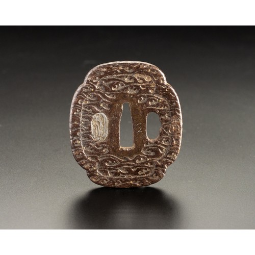 610 - A JAPANESE TSUBA, EDO PERIOD, 1603 - 1868