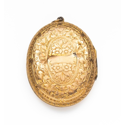 913 - A GOLD LOCKET