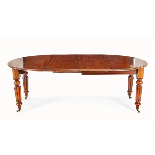 179 - A WILLIAM IV MAHOGANY EXTENDING DINING TABLE