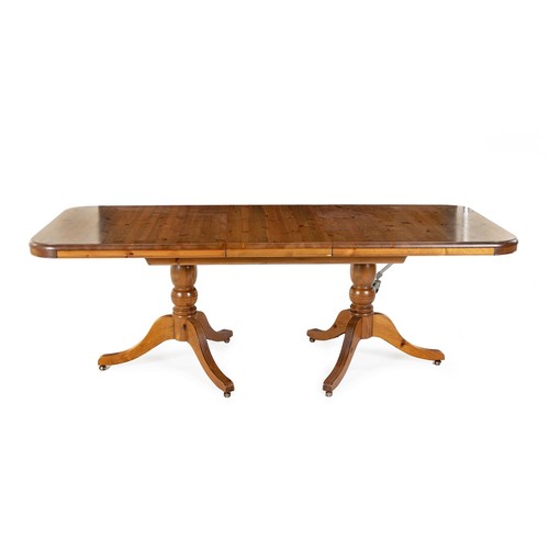 178 - A REGENCY STYLE DEAL EXTENDING DINING TABLE, MODERN