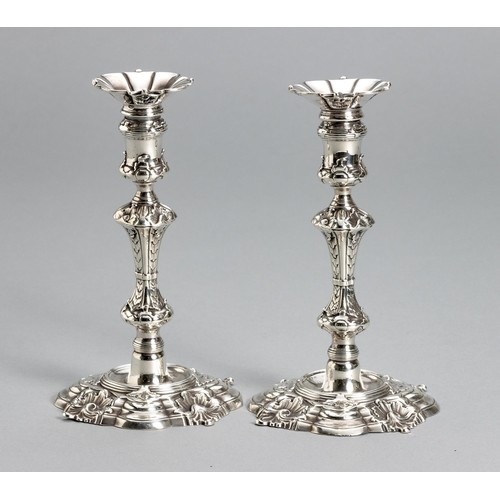 981 - A PAIR OF GEORGE II SILVER CANDLESTICKS, WILLIAM COLE, LONDON, 1744