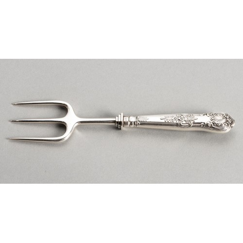 1011 - A VICTORIAN SILVER QUEENS PATTERN BREAD FORK, HARRISON BROTHERS & HOWSON, SHEFFIELD, 1894