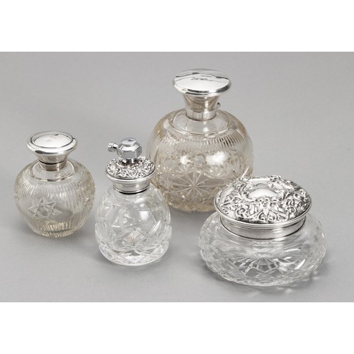 1049 - A GEORGE V SILVER MOUNTED GLASS BOTTLE, LONDON, 1920