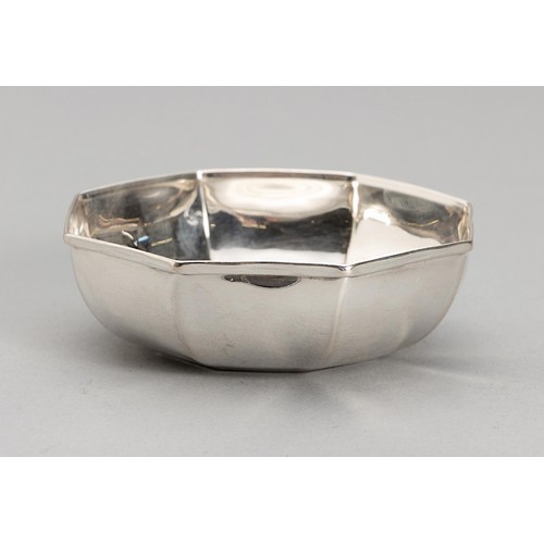 1092 - AN ITALIAN SILVER BOWL, DANILO & CARLO DARIO